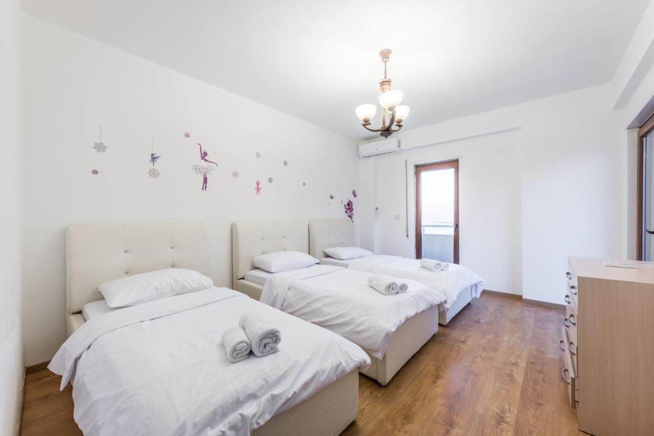Blue Heaven -Full Sea View Brand New Apartment Дуррес Экстерьер фото