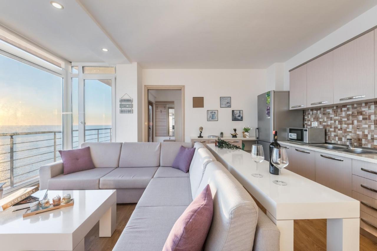 Blue Heaven -Full Sea View Brand New Apartment Дуррес Экстерьер фото